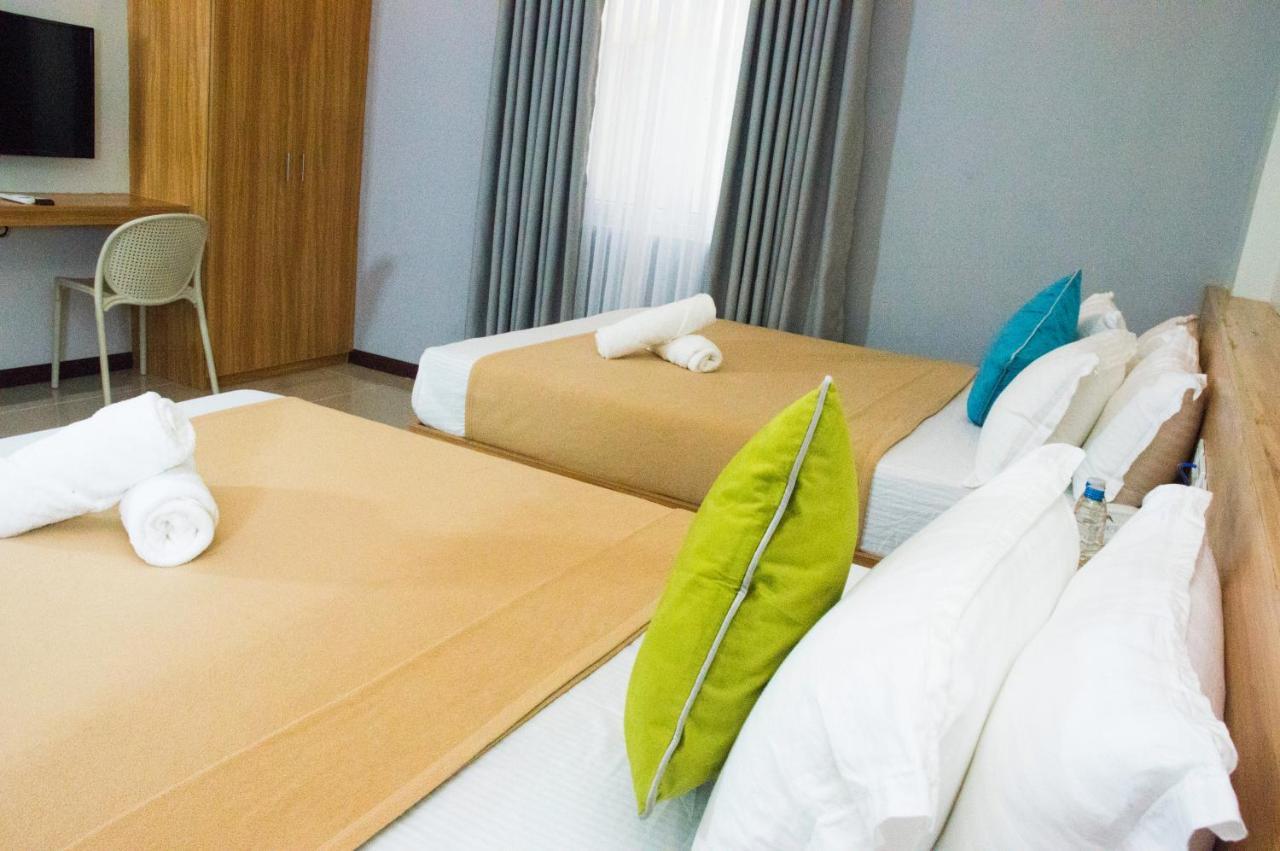 Elti Suites By Bluebookers Angeles Exterior photo